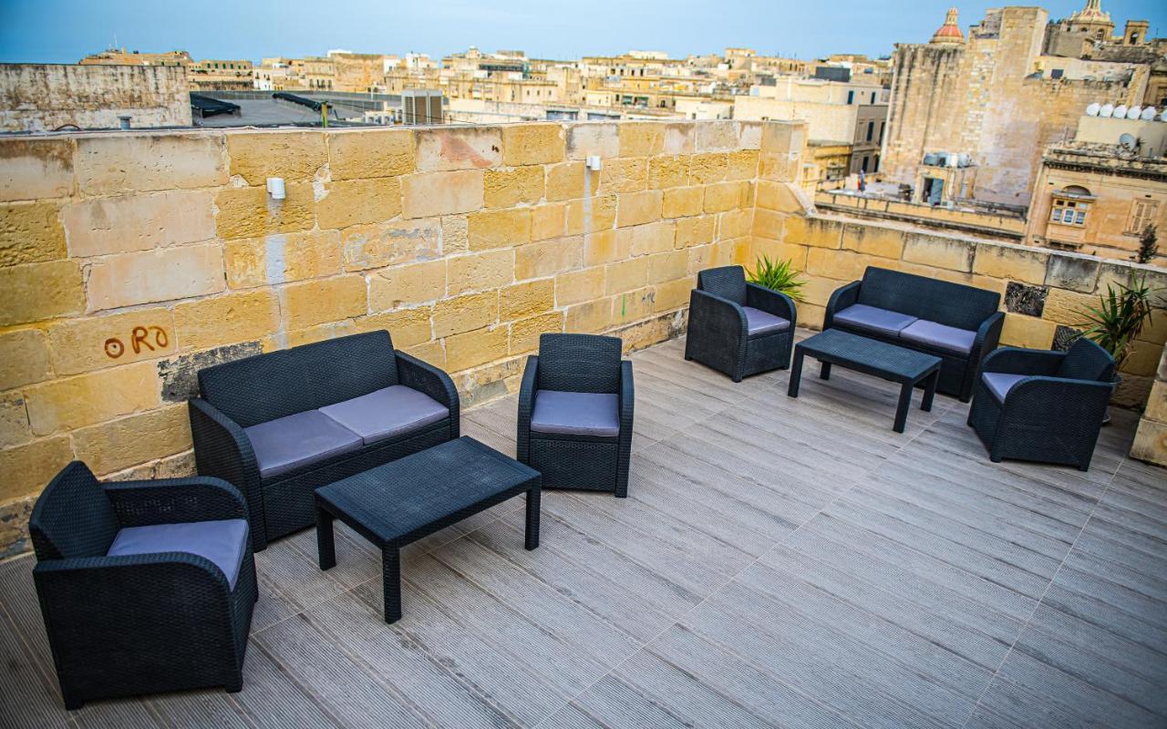 Coral Apartment Valletta Buitenkant foto